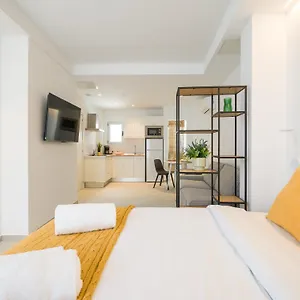 https://gravina-apartments-las-palmas-de-gran-canaria.in-canary-islands.com